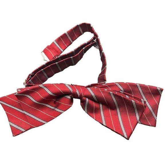 Red bow tie with white black stripes adjustable - Picture 3 of 5